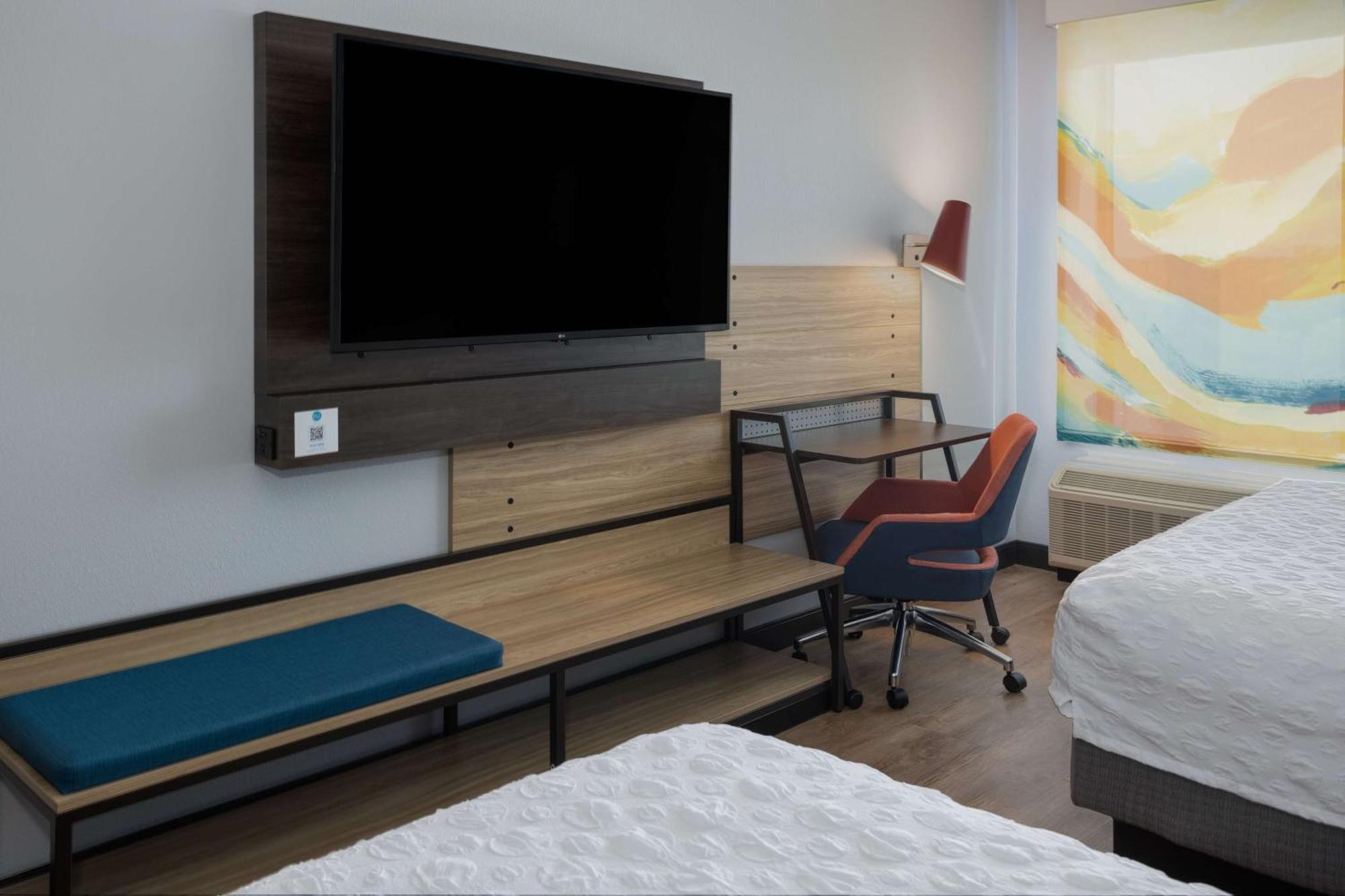 Tru By Hilton Pensacola Airport Medical Center Hotel Exterior foto